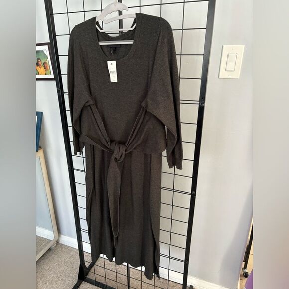 Lane Bryant Long Sleeve Wrap Sweater Gray Midi Dress NWT - Picture 2 of 12